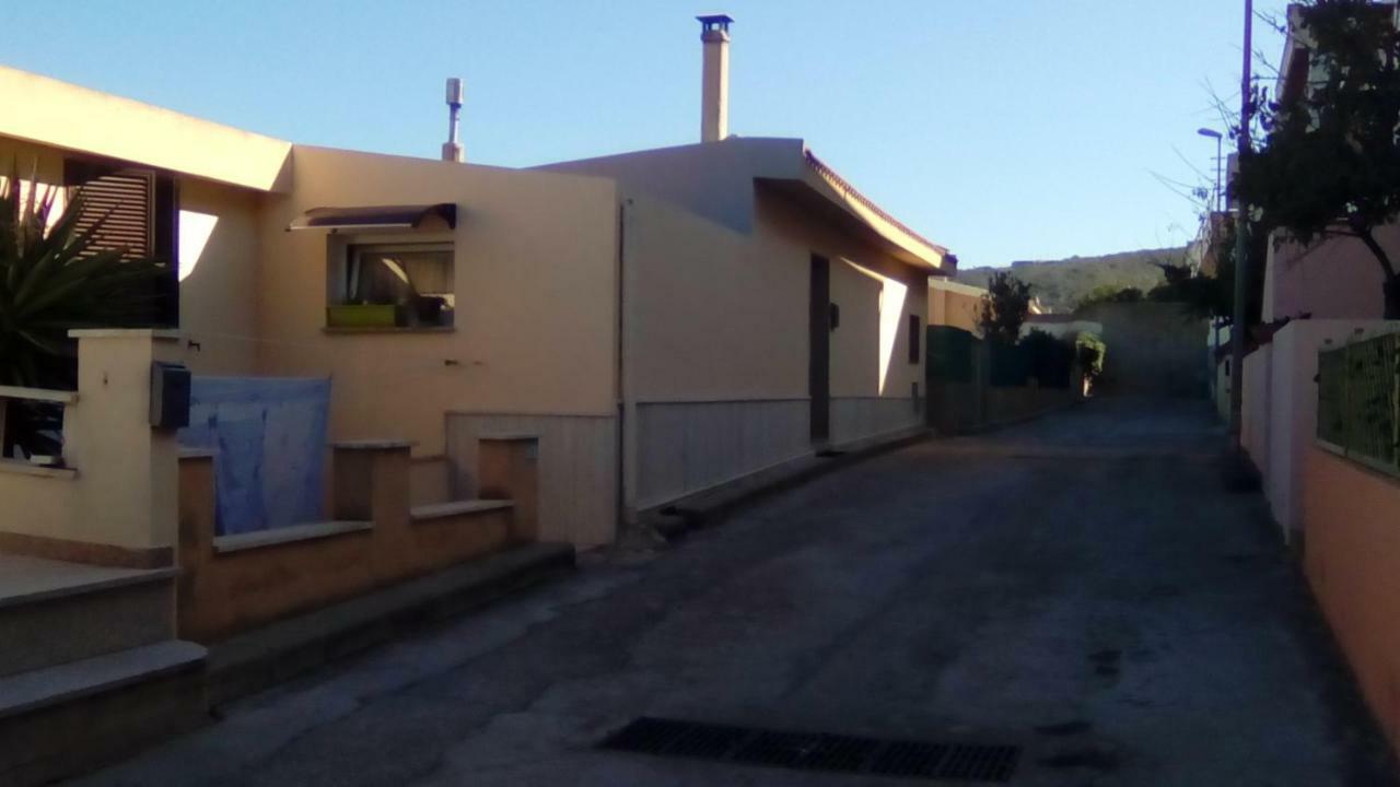 La Petronilla Castelsardo Exterior foto